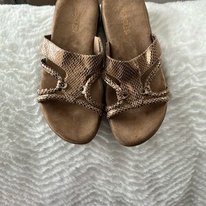 Aerosoles snakeskin print sandal